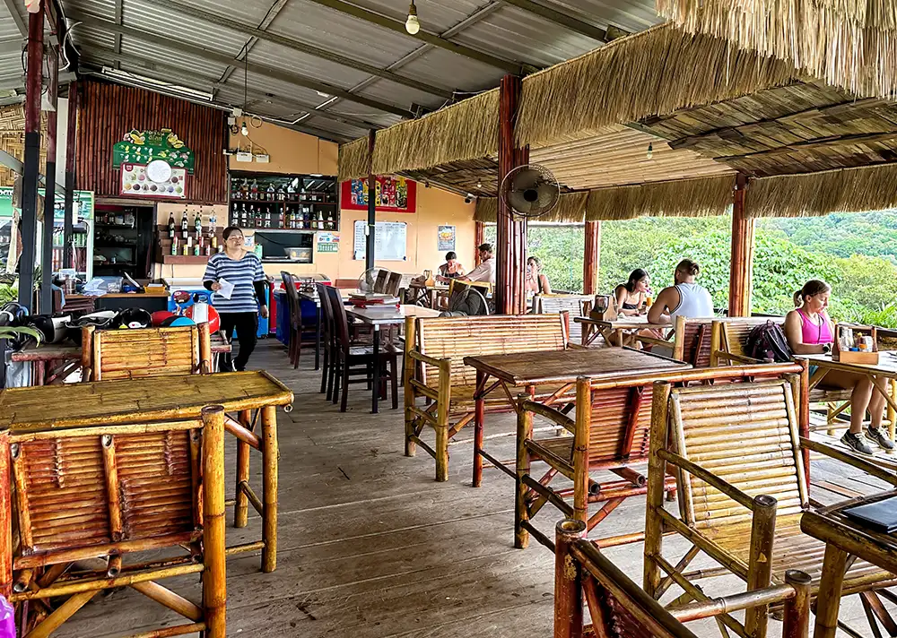 Sampinong Family Seafood Restaurant